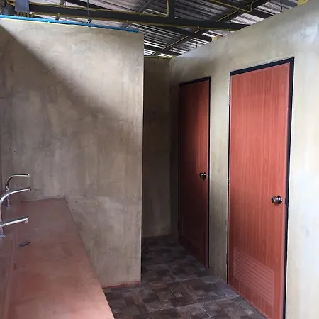 Baan Nork Farmstay บ้านนอก ฟาร์มสเตย์ Nong Nam Daeng Extérieur photo