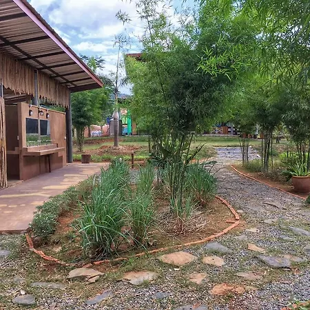 Baan Nork Farmstay บ้านนอก ฟาร์มสเตย์ Nong Nam Daeng Extérieur photo
