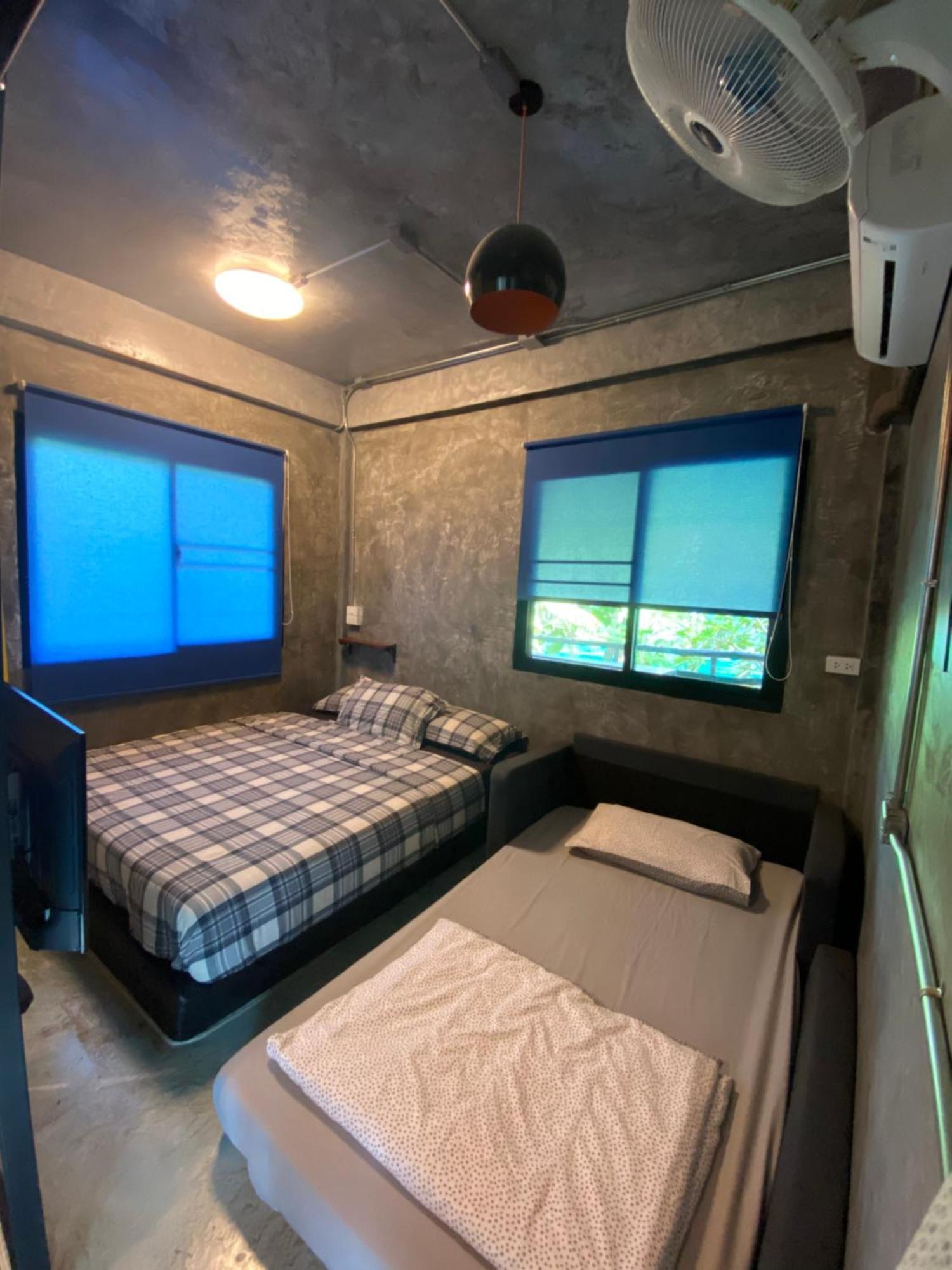 Baan Nork บ้านนอก Bauernhof