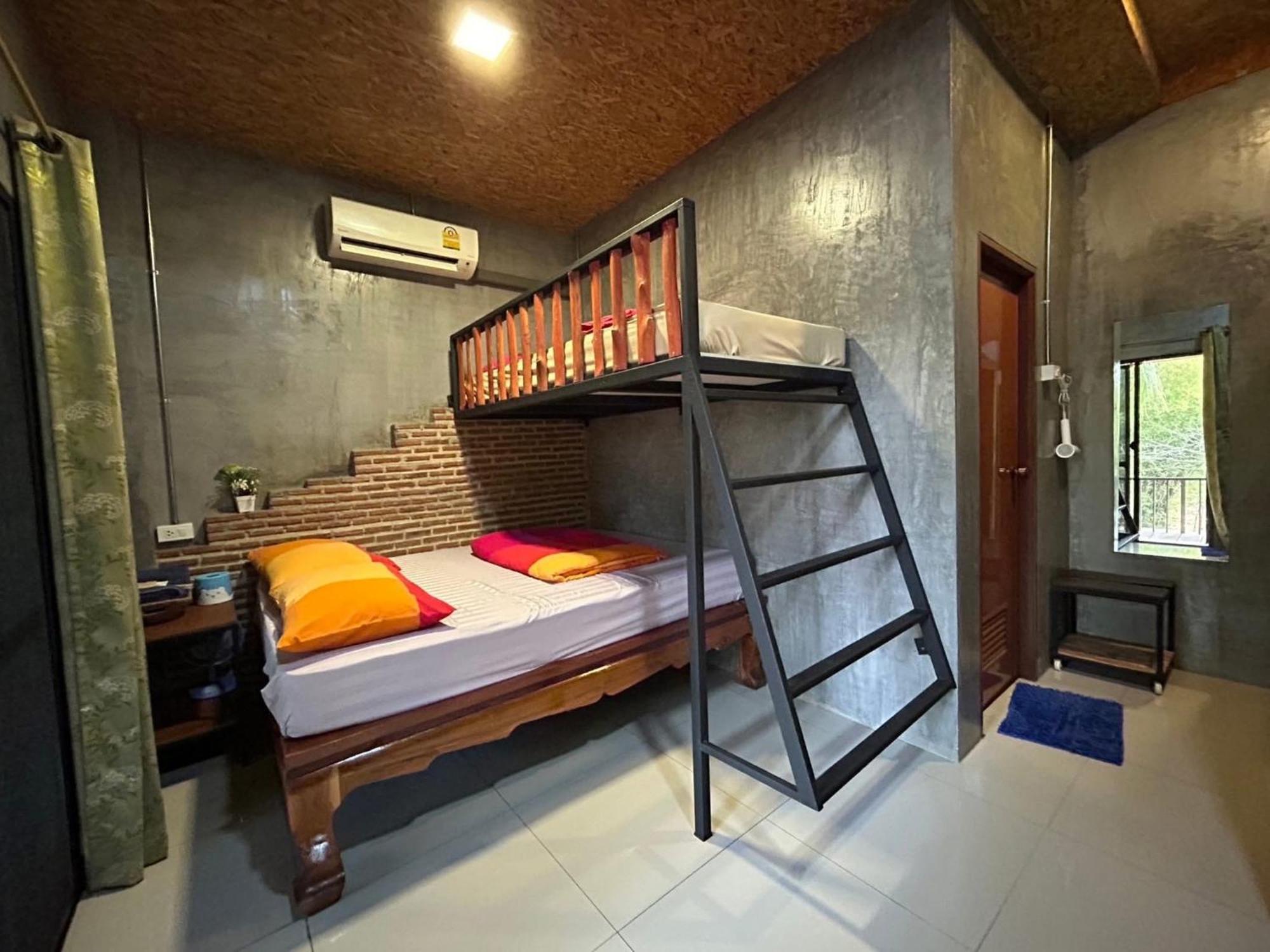Baan Nork บ้านนอก Bauernhof *