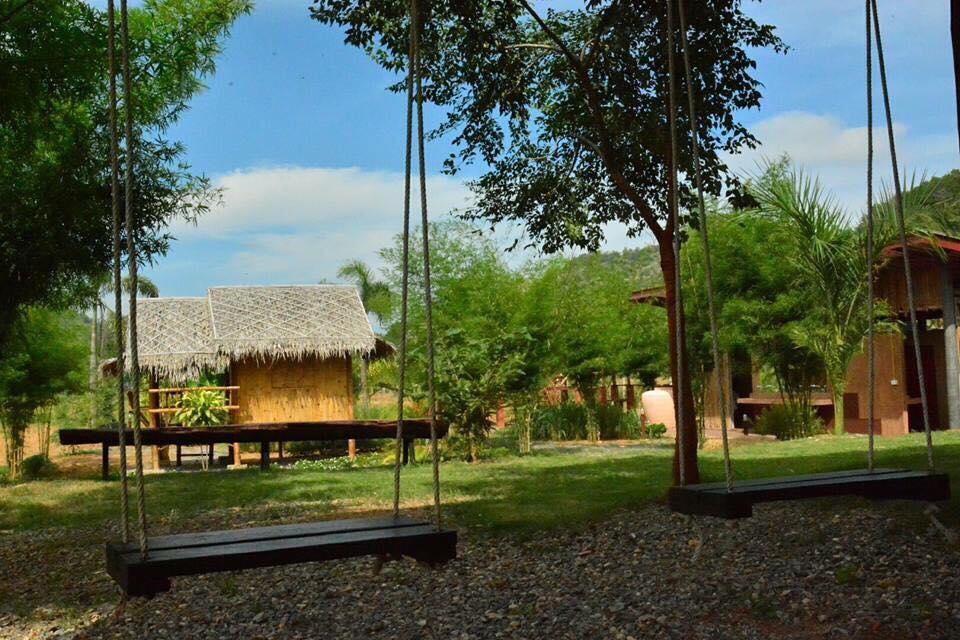 Baan Nork บ้านนอก Bauernhof *