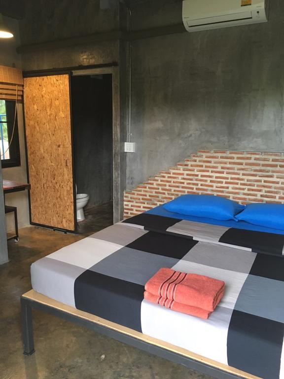 Baan Nork บ้านนอก Bauernhof