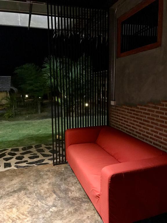 Baan Nork บ้านนอก Bauernhof Nong Nam Daeng