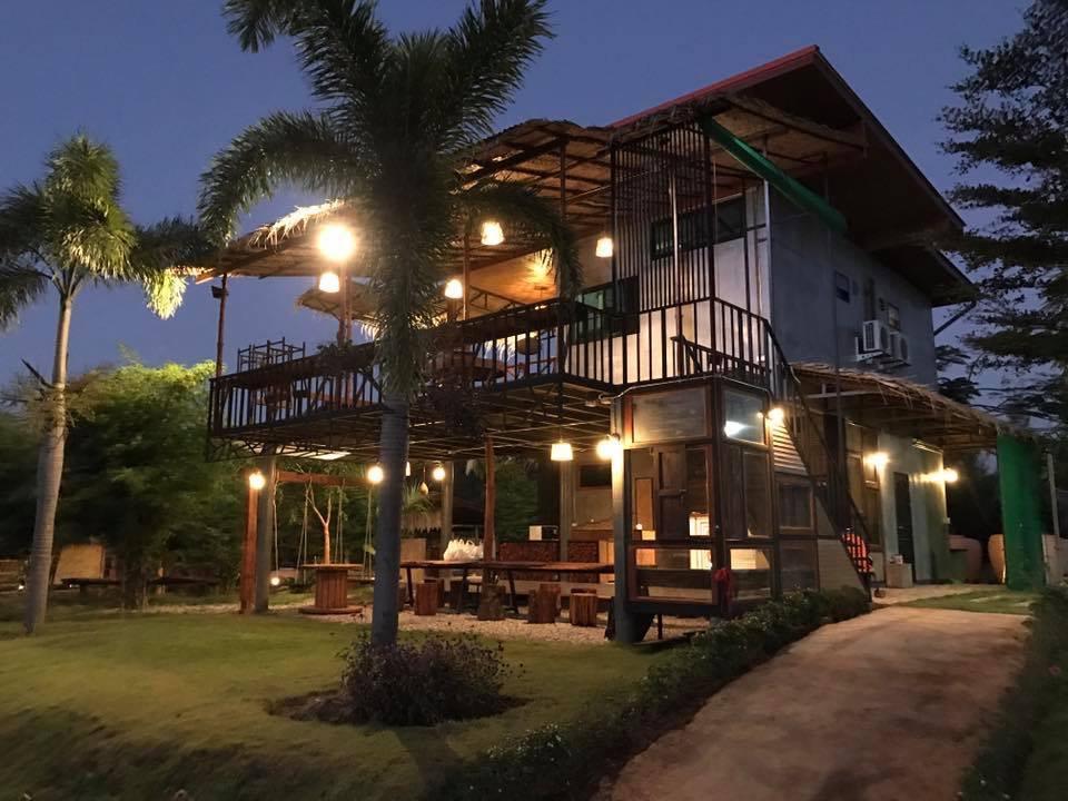 Baan Nork บ้านนอก Bauernhof