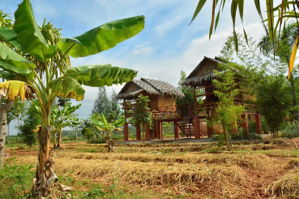 Bauernhof Baan Nork บ้านนอก *